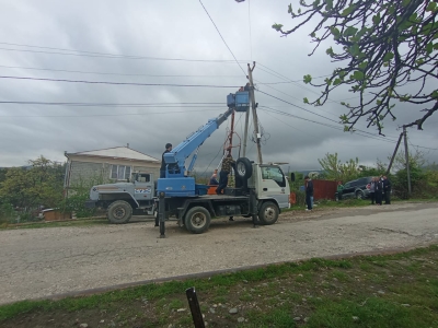В С. ГУМИСТА ПО УЛИЦЕ ГОЧУА ЗАМЕНЕНЫ ЛИНИИ ЭЛЕКТРОПЕРЕДАЧ
